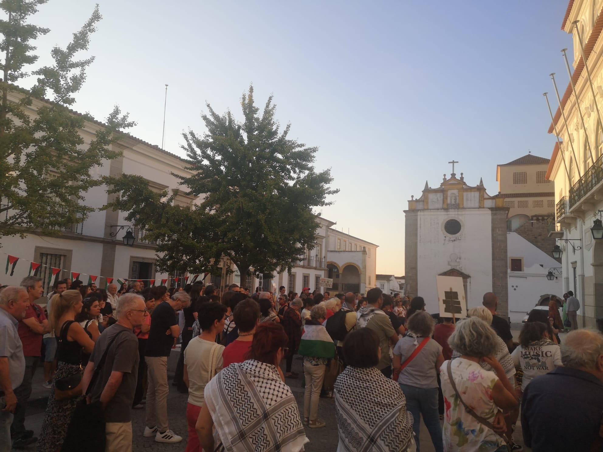 Évora