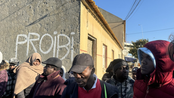 Moradores do bairro da Rua das Marinhas do Tejo