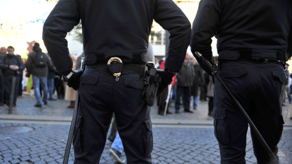 Polícia