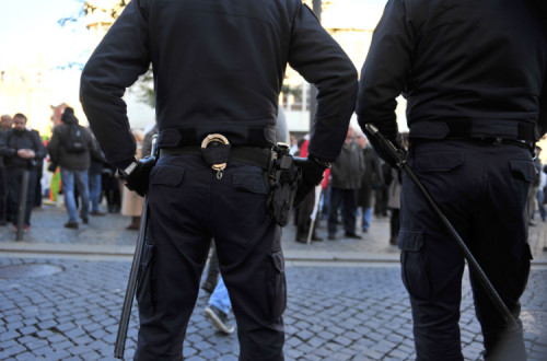 Polícia